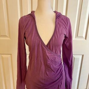 Lolë Organic Cotton Wrap Hooded Meditation 2 Shirt in Purple.